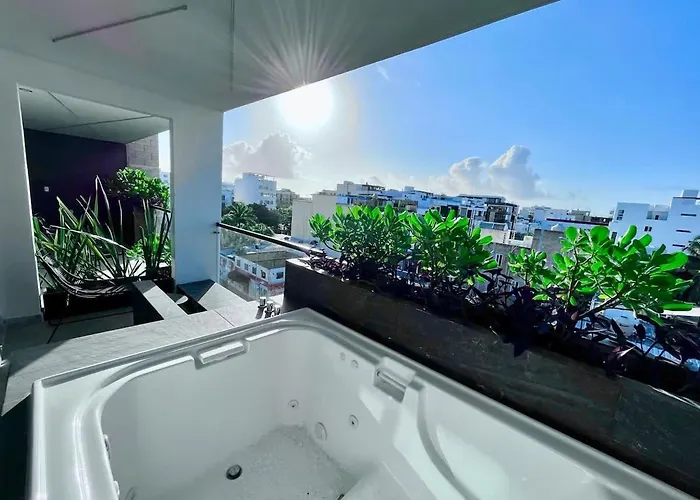 Jacuzzi In A Few Steps From 5th Av. Playa del Carmen